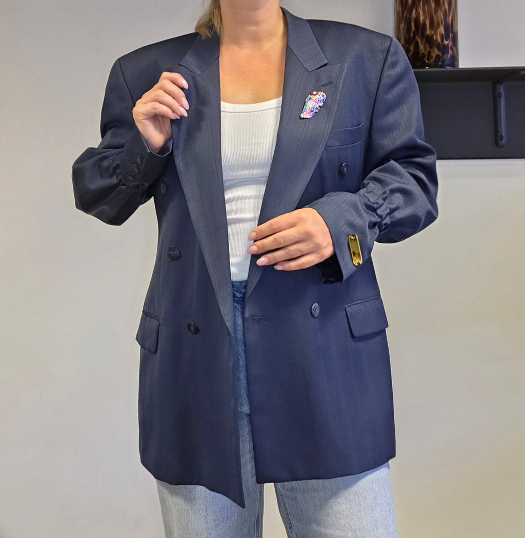 Blazer Lori